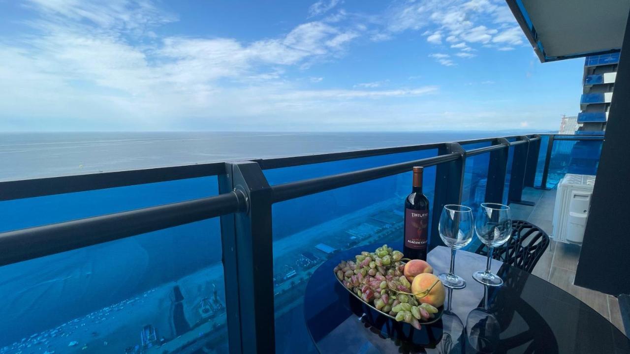 Apartments Black Sea Resort Батуми Екстериор снимка
