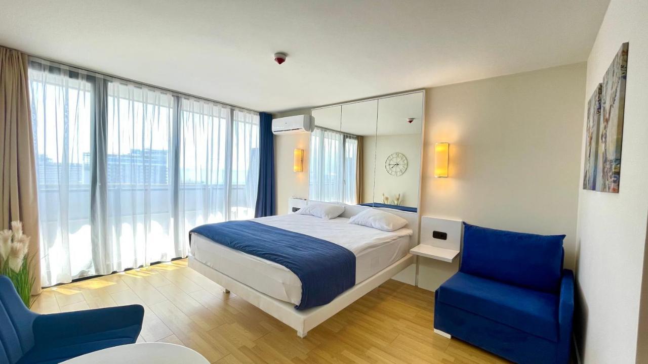 Apartments Black Sea Resort Батуми Екстериор снимка