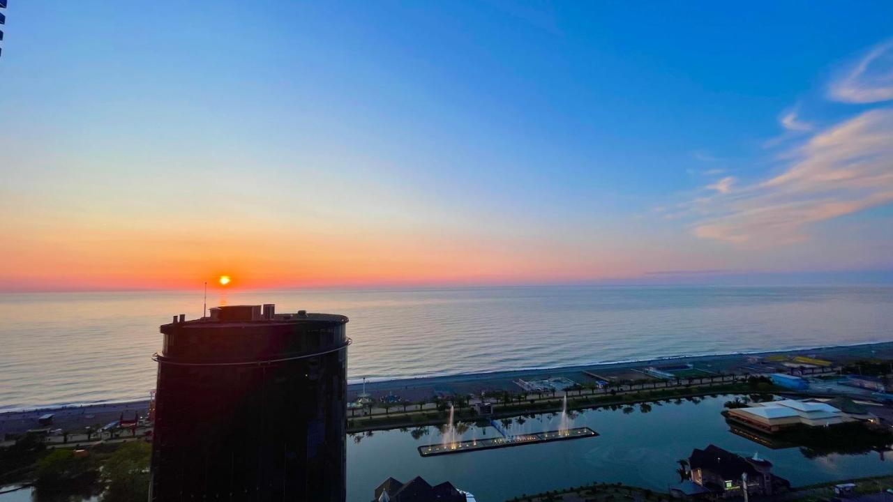 Apartments Black Sea Resort Батуми Екстериор снимка