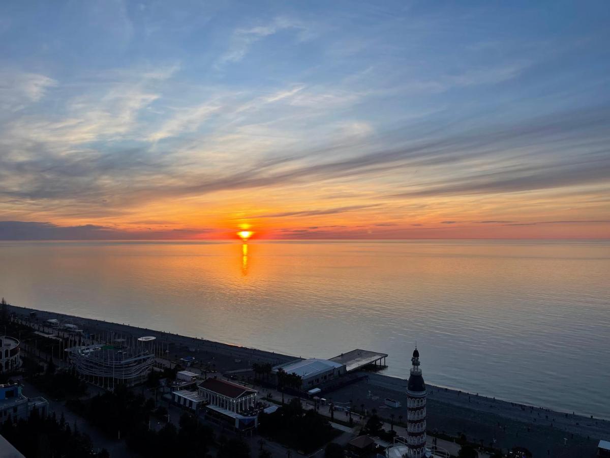 Apartments Black Sea Resort Батуми Екстериор снимка
