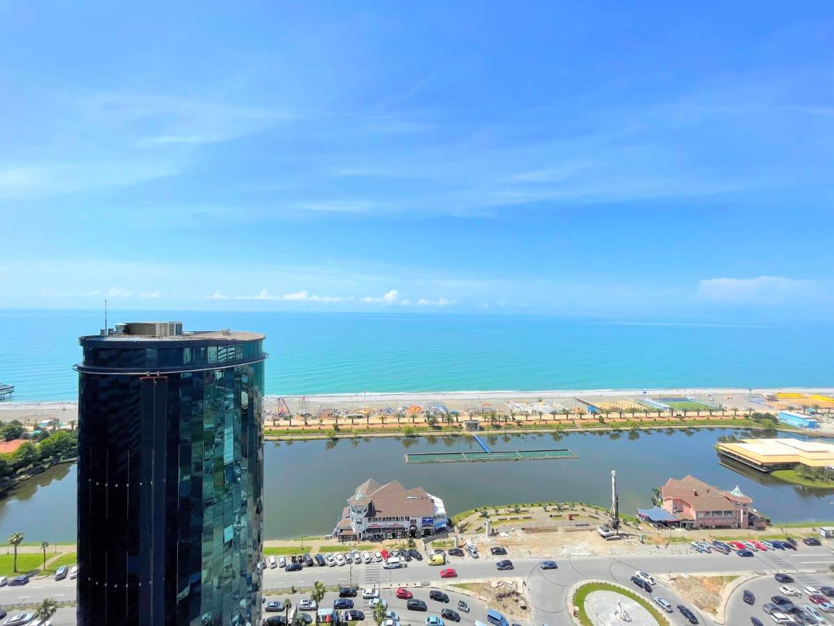 Apartments Black Sea Resort Батуми Екстериор снимка