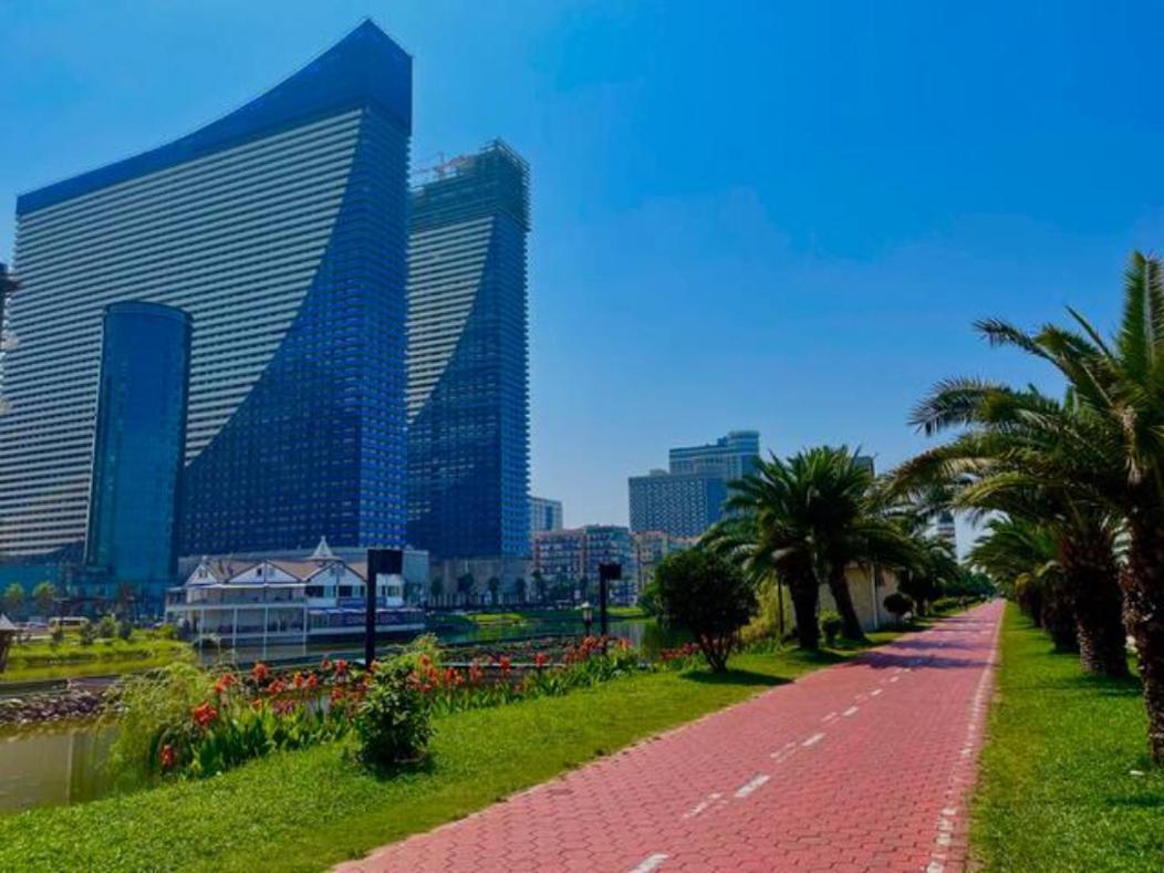 Apartments Black Sea Resort Батуми Екстериор снимка
